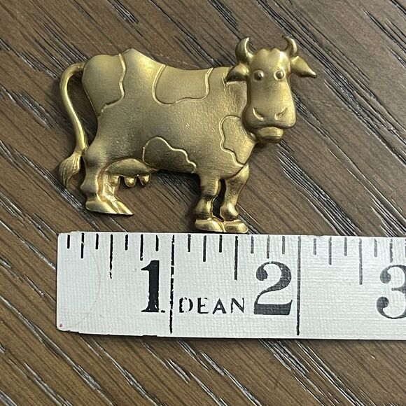 Vintage JJ1988 Cow Brooch Pin Signed Gold Tone FFA 4H Farm Ranch Estate Jewelry - Picture 4 of 5